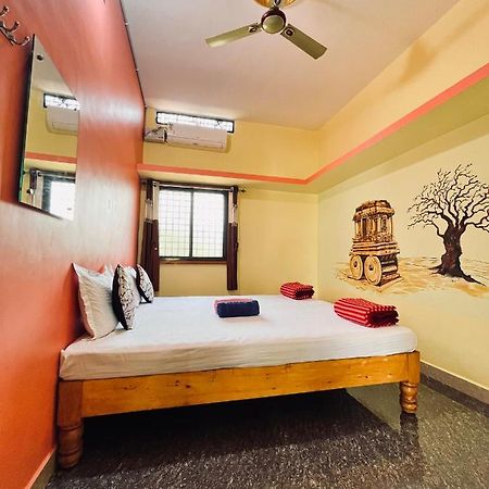 Vaibhav Home Stay Hampi Exterior photo