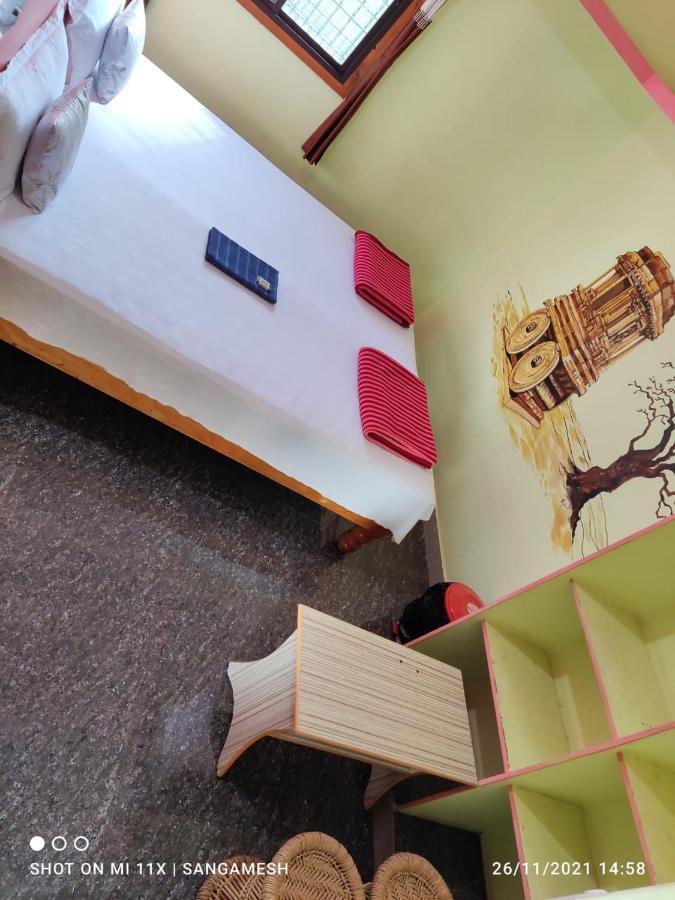 Vaibhav Home Stay Hampi Exterior photo