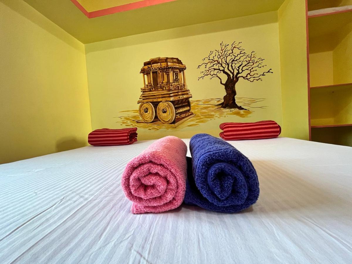 Vaibhav Home Stay Hampi Exterior photo